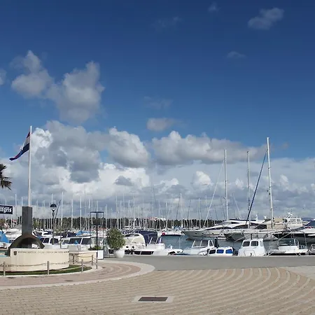 Stylish וודיצה